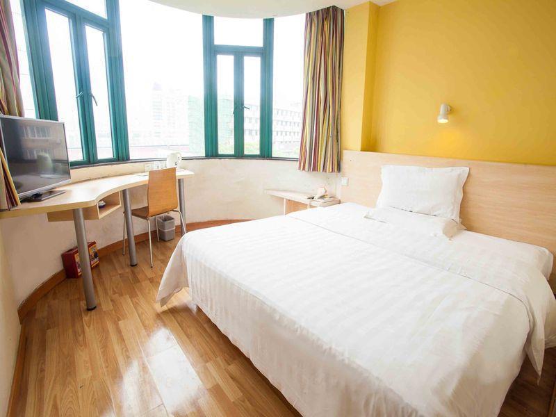 7 Days Inn Γουχάν Εξωτερικό φωτογραφία